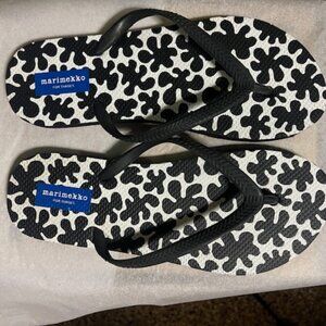 Marimekko For Target Black and White Patterned Flip Flop Sandal Shoes Women's 8M